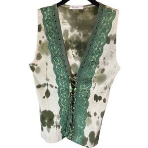 Yuka Paris women’s green lace, front corset style tank, size large